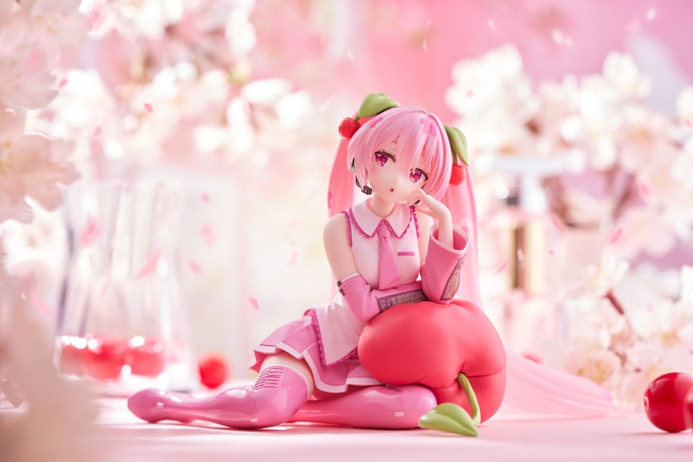 Taito Hatsune Miku Sakura Miku Cherry Cushion 13 cm