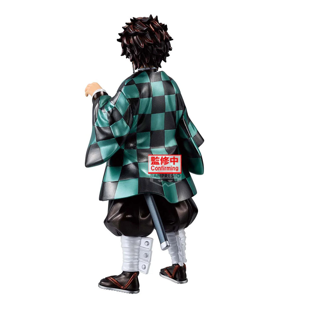 Banpresto Demon Slayer Tanjiro Kamado Grandista 24 cm
