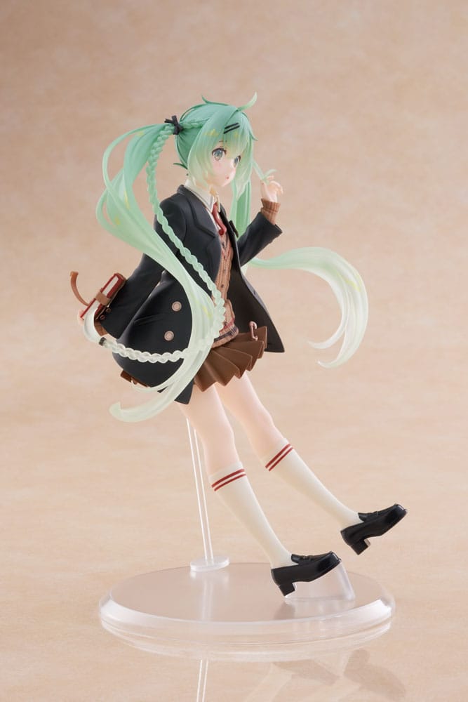 Taito Statue Hatsune Miku Fashion Preppy 18 cm