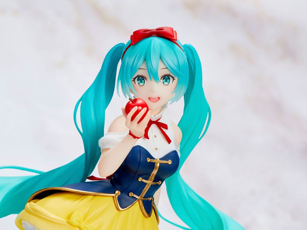Taito Hatsune Miku Wonderland Statue Snow White 18 cm