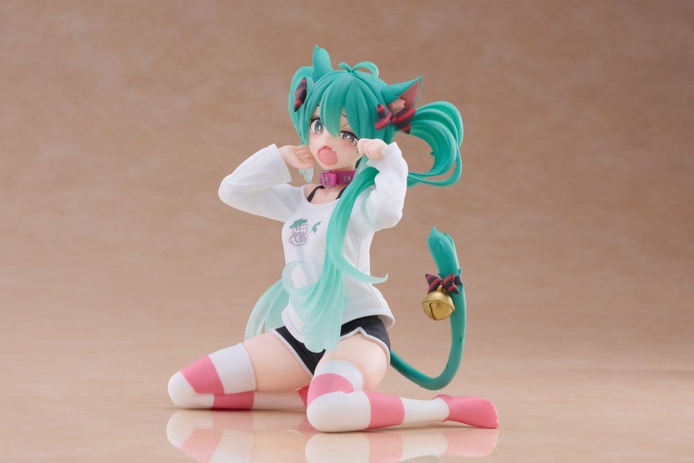 Taito Hatsune Miku Cat Ear T-Shirt Version 13 cm
