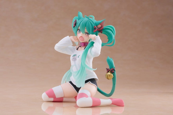 Taito Hatsune Miku Cat Ear T-Shirt Version 13 cm
