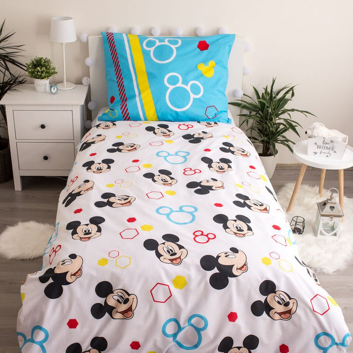 Mickey Mouse Kinderbettwäsche mit Leuchteffekt 140x200 cm + 70x90 cm, 100% Baumwolle von Dilaras.at | Dein Shop für Bettwäsche Kinder