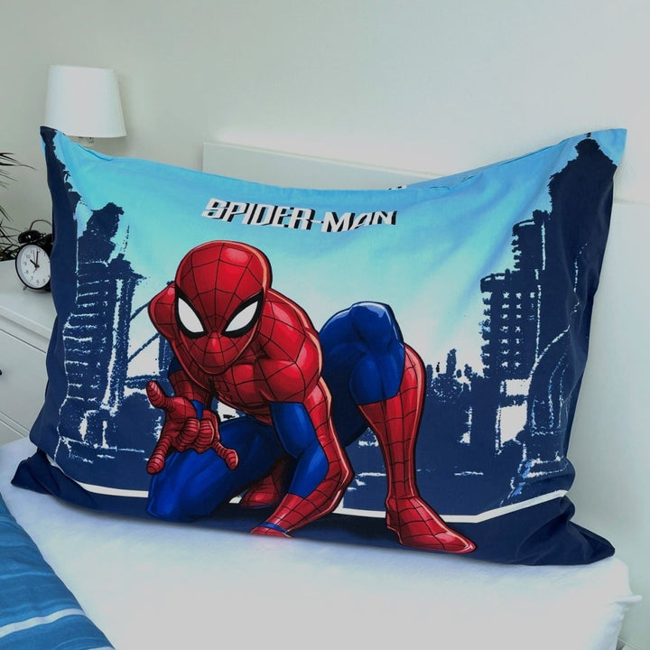 Spiderman Kinderbettwäsche 140x200 cm von Dilaras.at | Dein Shop für Bettwäsche Kinder